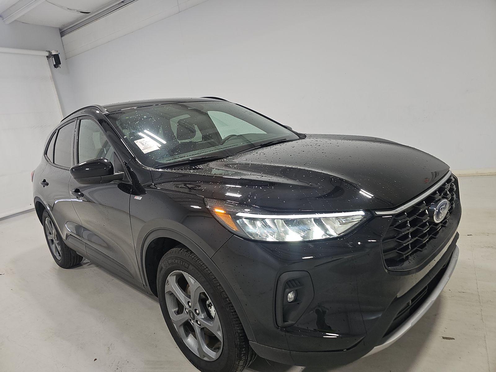 2025 Ford Escape Hybrid ST-Line Elite AWD