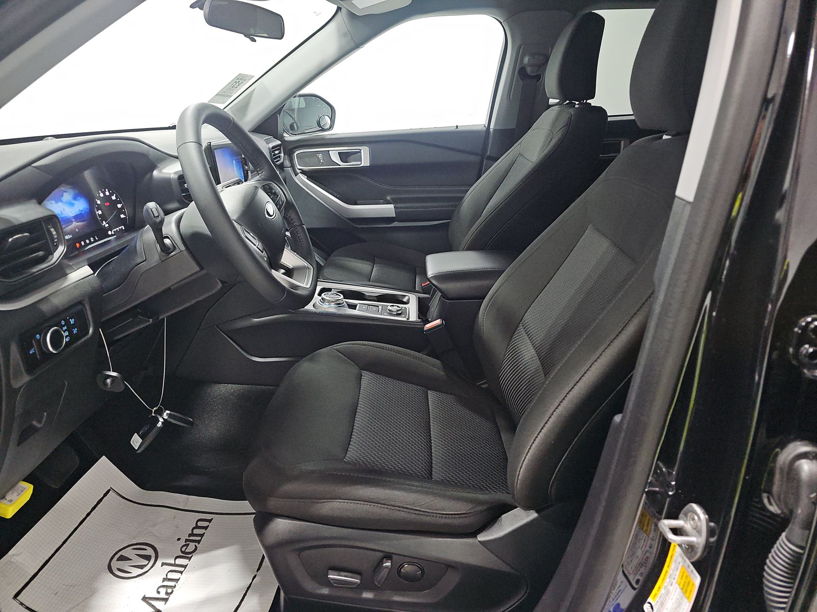 2023 Ford Explorer XLT AWD