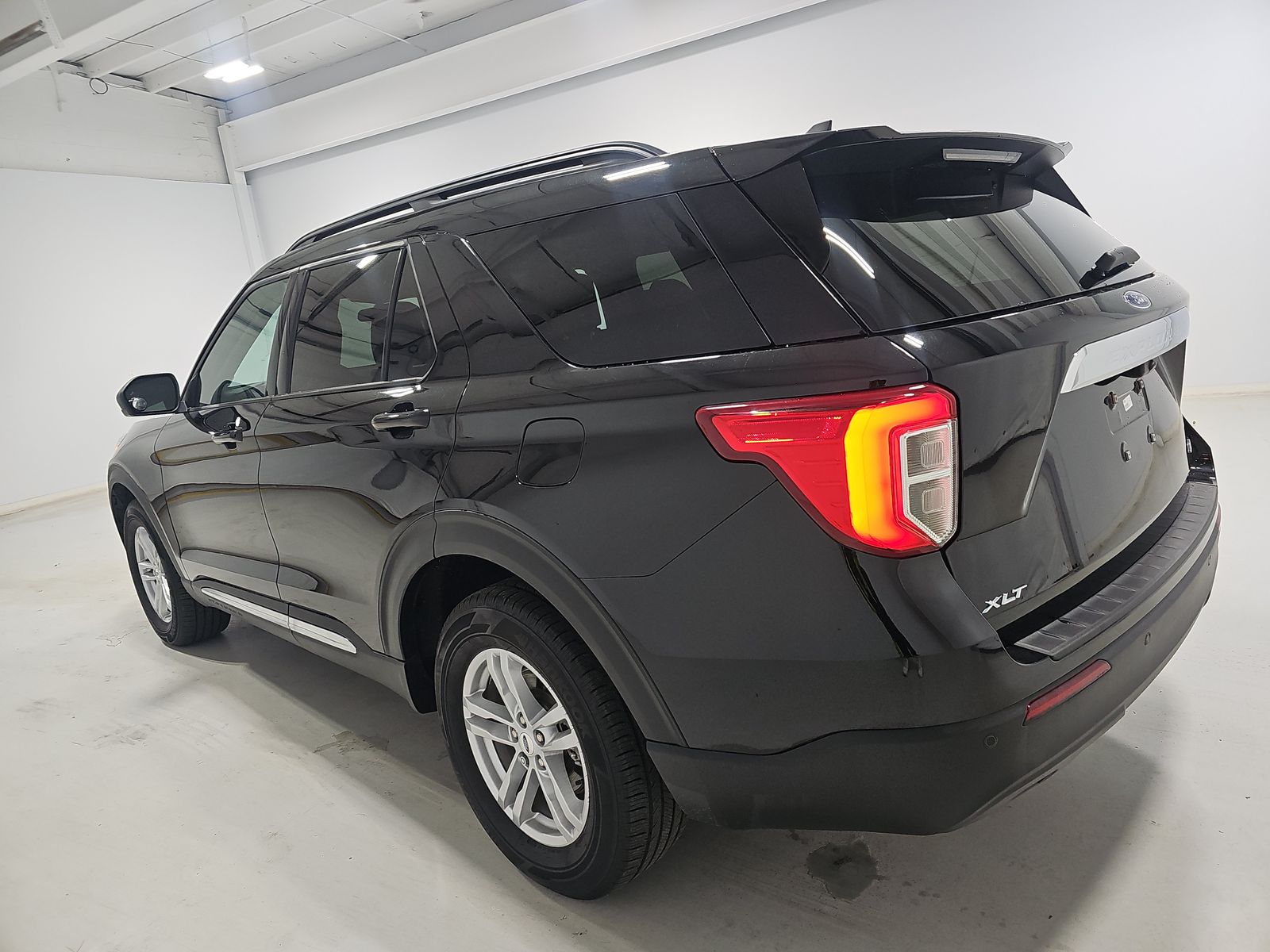 2023 Ford Explorer XLT AWD