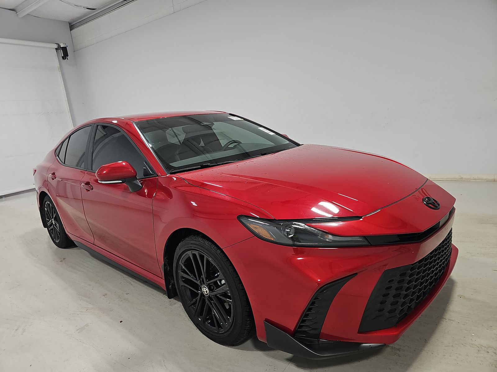 2025 Toyota Camry SE FWD