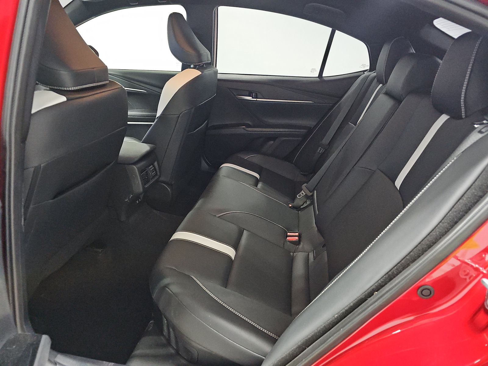 2025 Toyota Camry SE FWD