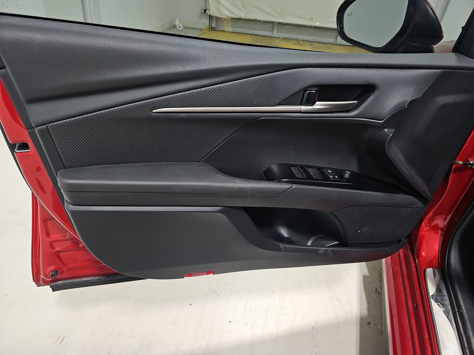 2025 Toyota Camry SE FWD