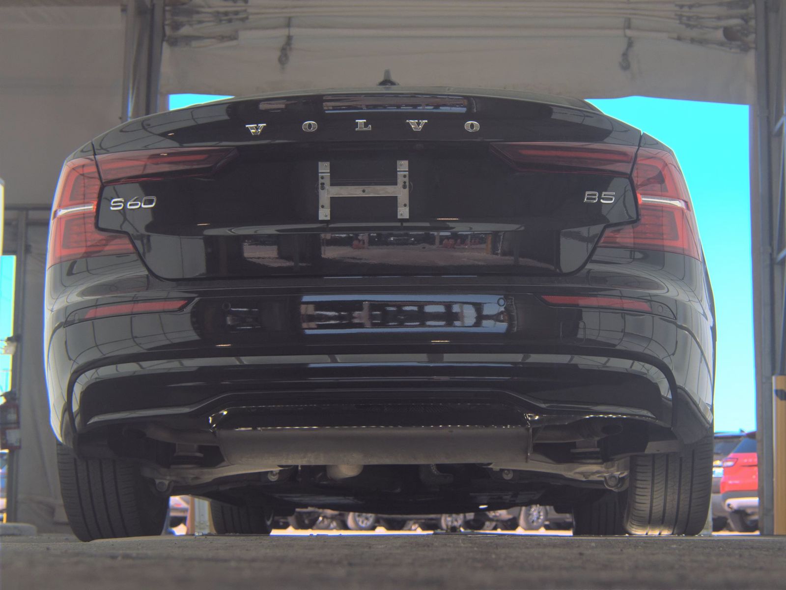 2024 Volvo S60 B5 Plus FWD