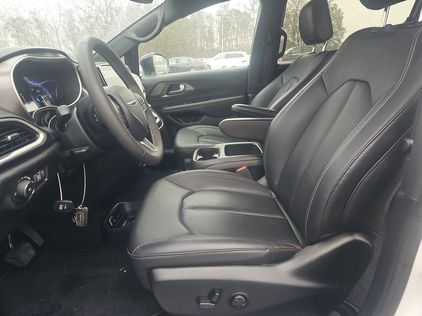 2025 Chrysler Pacifica Select FWD