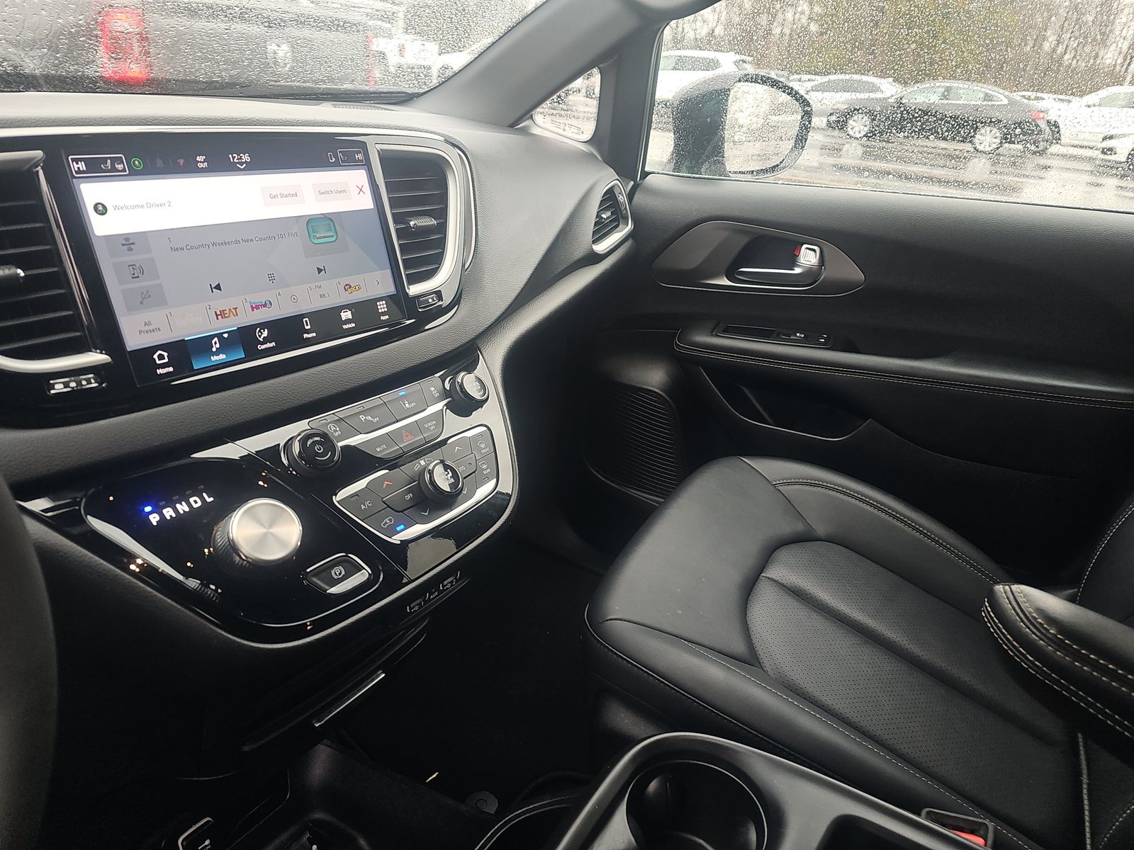 2025 Chrysler Pacifica Select FWD