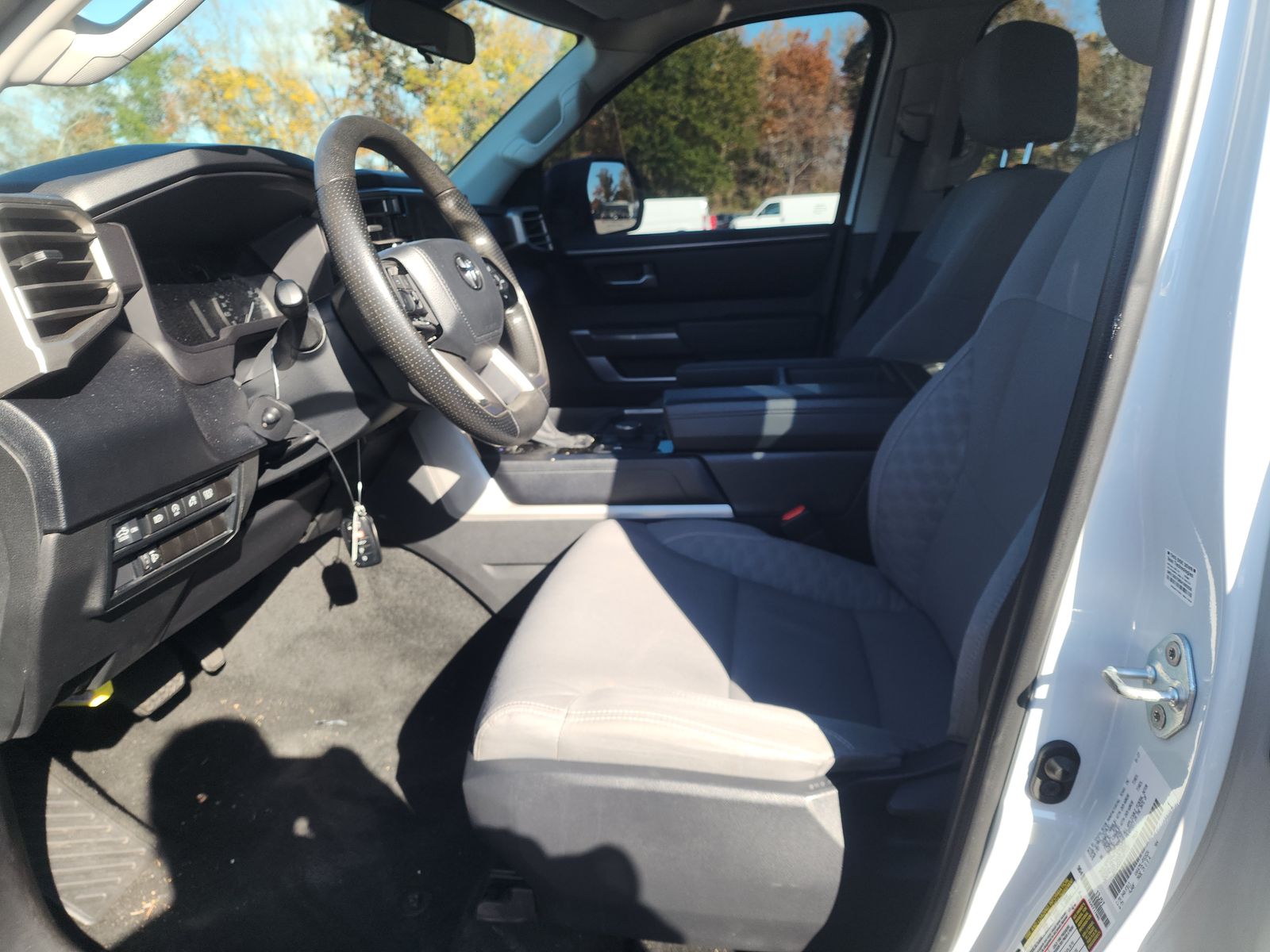 2023 Toyota Tundra SR5 AWD