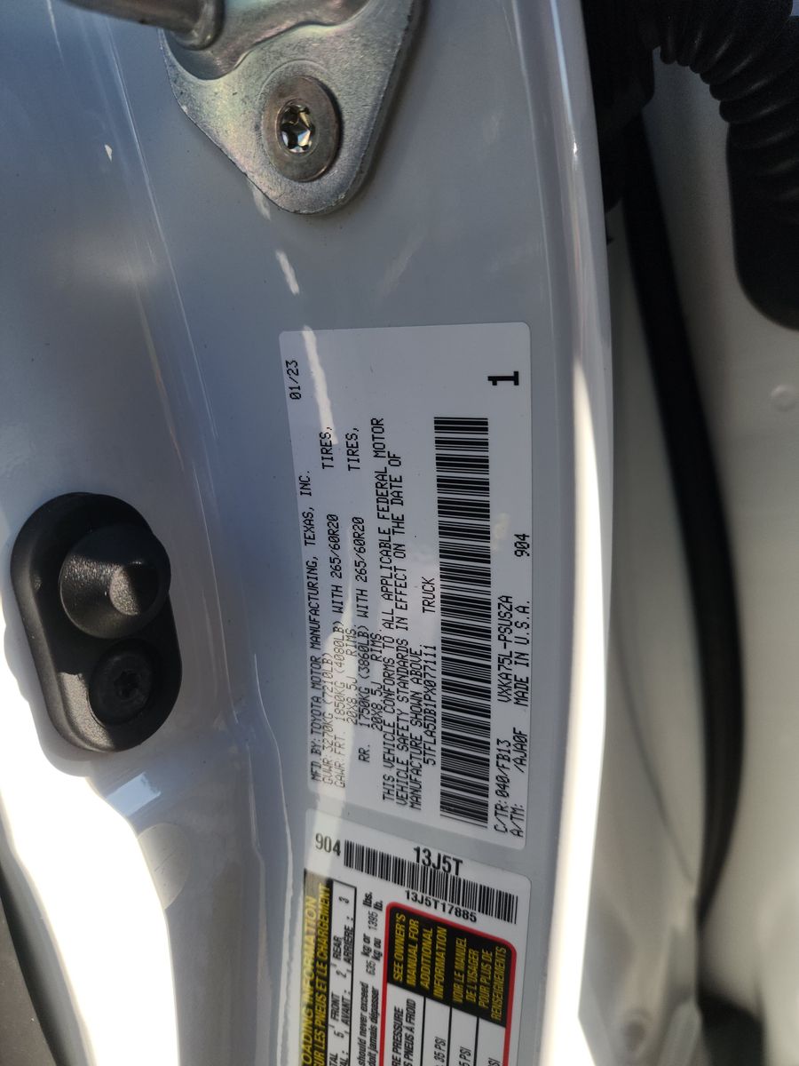 2023 Toyota Tundra SR5 AWD