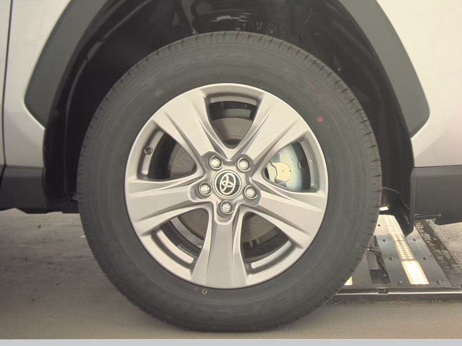 2025 Toyota RAV4 Hybrid LE AWD