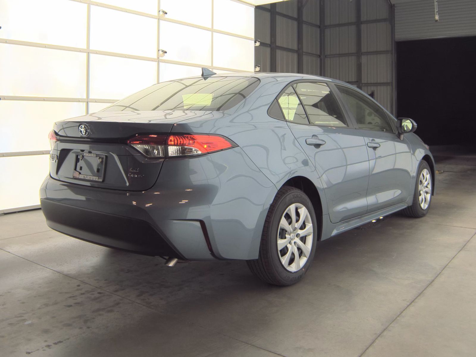 2025 Toyota Corolla Hybrid LE FWD