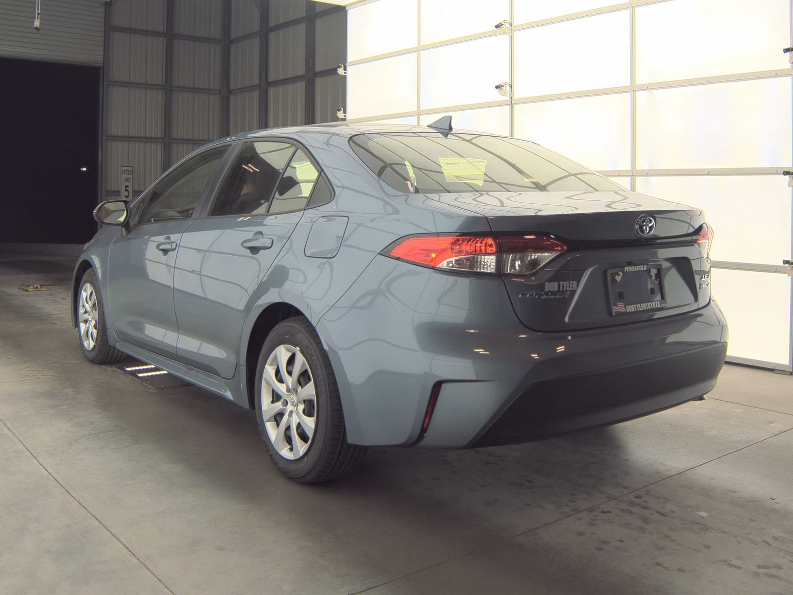 2025 Toyota Corolla Hybrid LE FWD