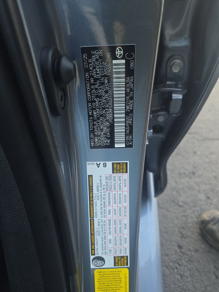 2025 Toyota Corolla Hybrid LE FWD