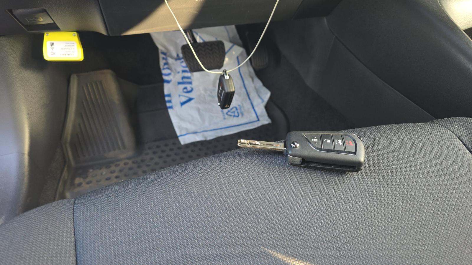 2025 Toyota Corolla Hybrid LE FWD