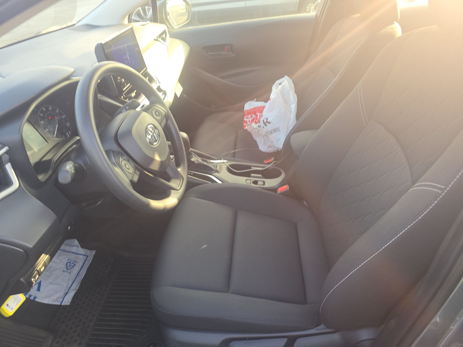 2025 Toyota Corolla Hybrid LE FWD