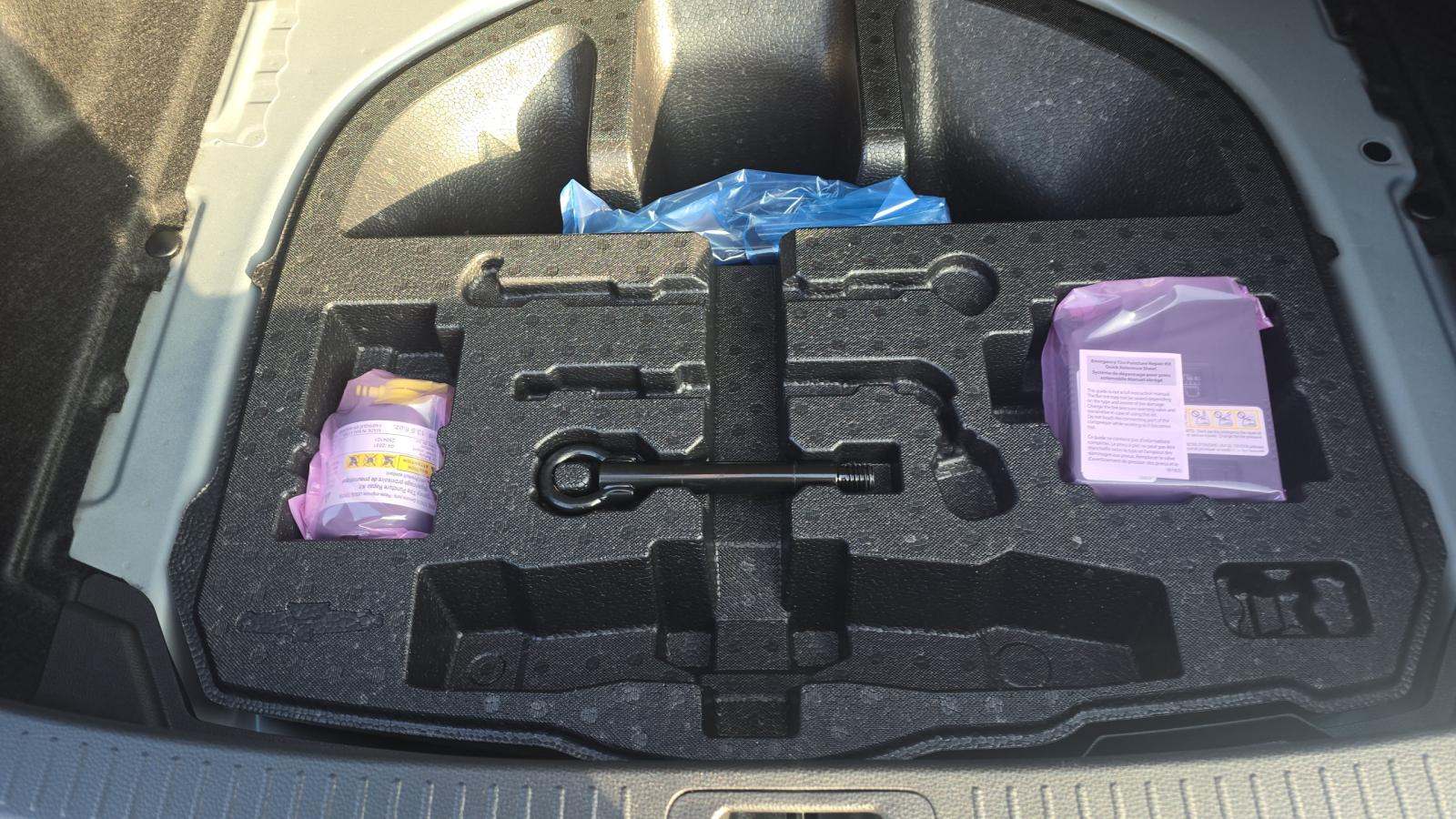 2025 Toyota Corolla Hybrid LE FWD