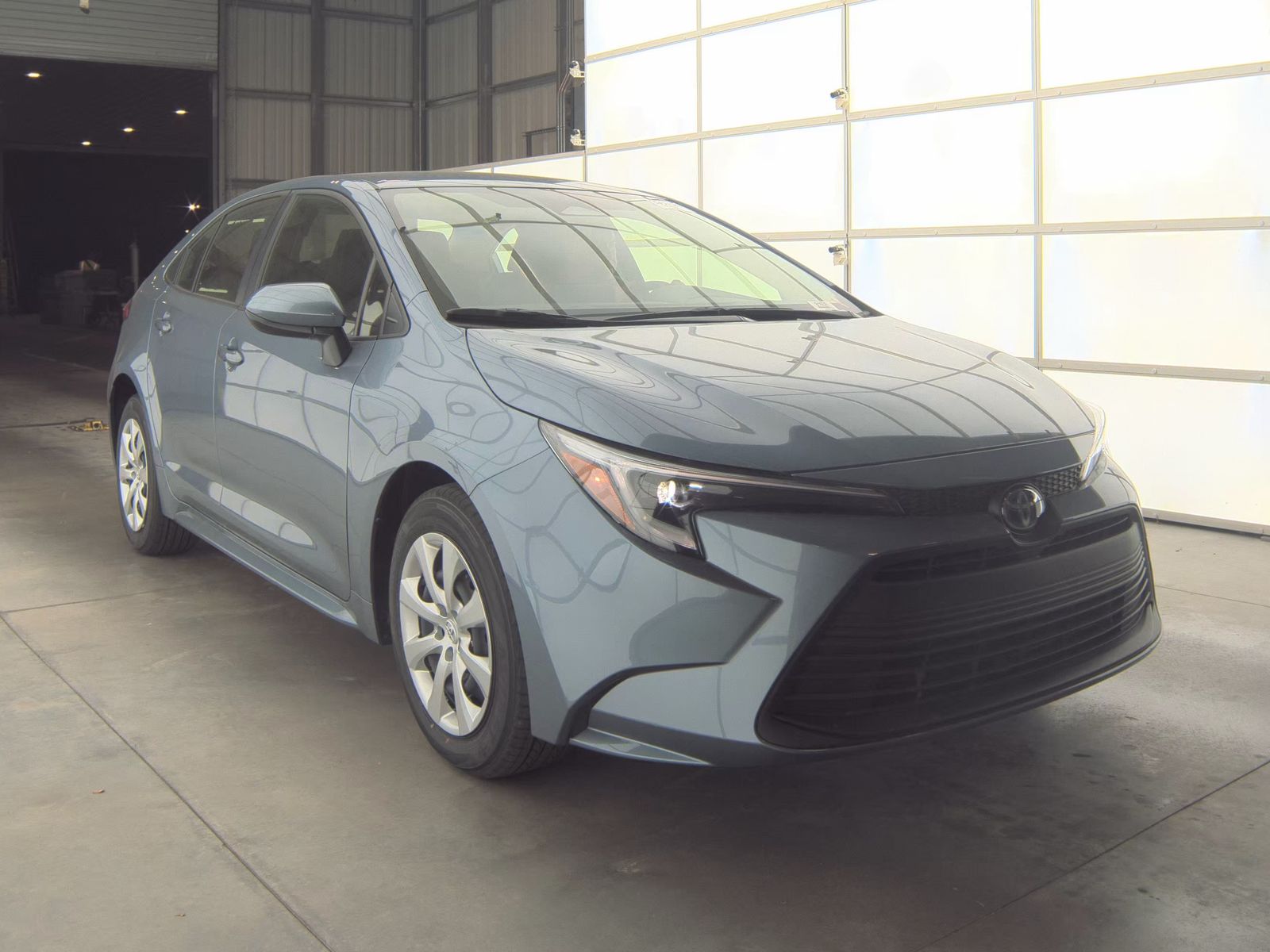 2025 Toyota Corolla Hybrid LE FWD