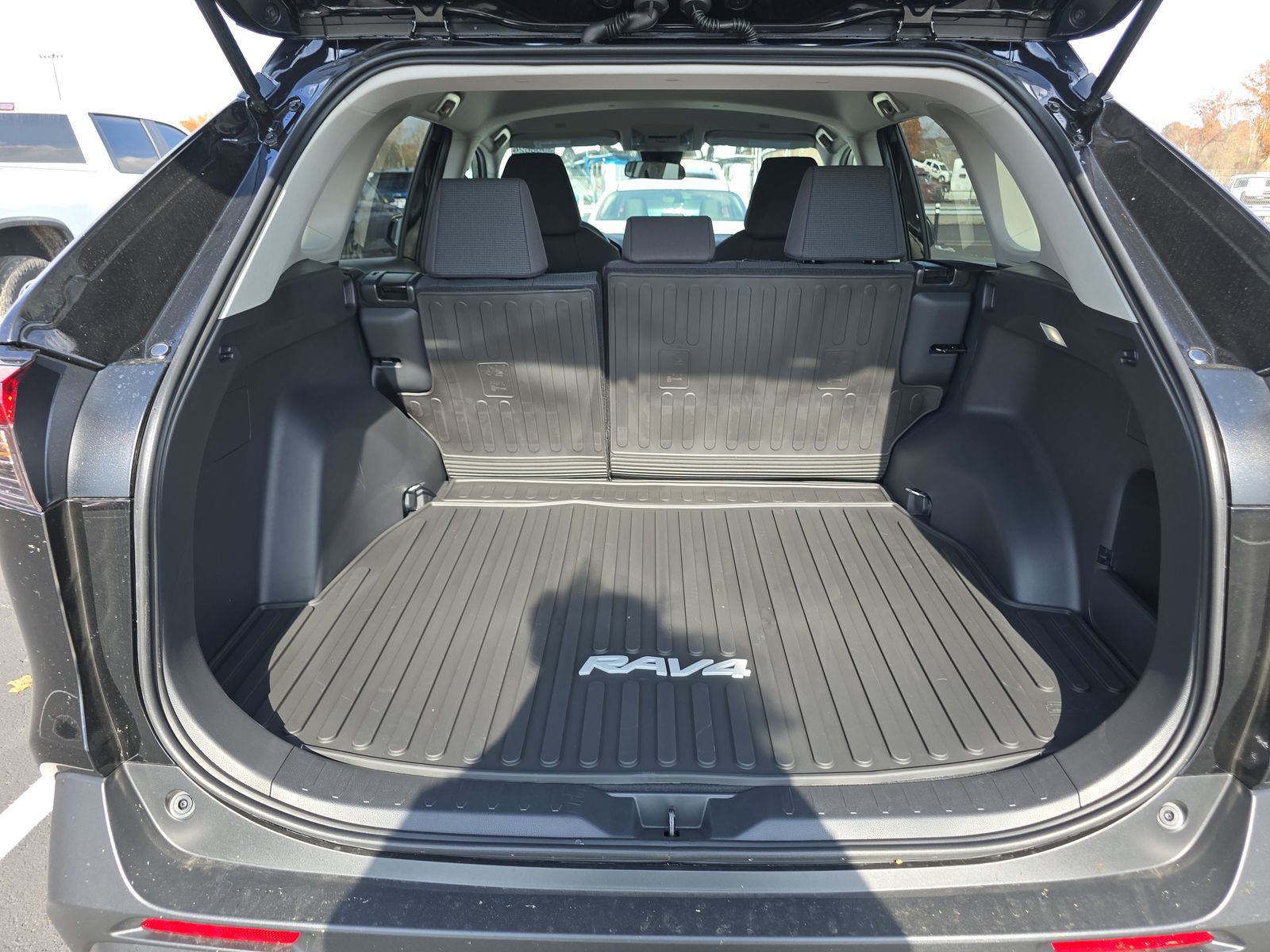 2025 Toyota RAV4 LE FWD