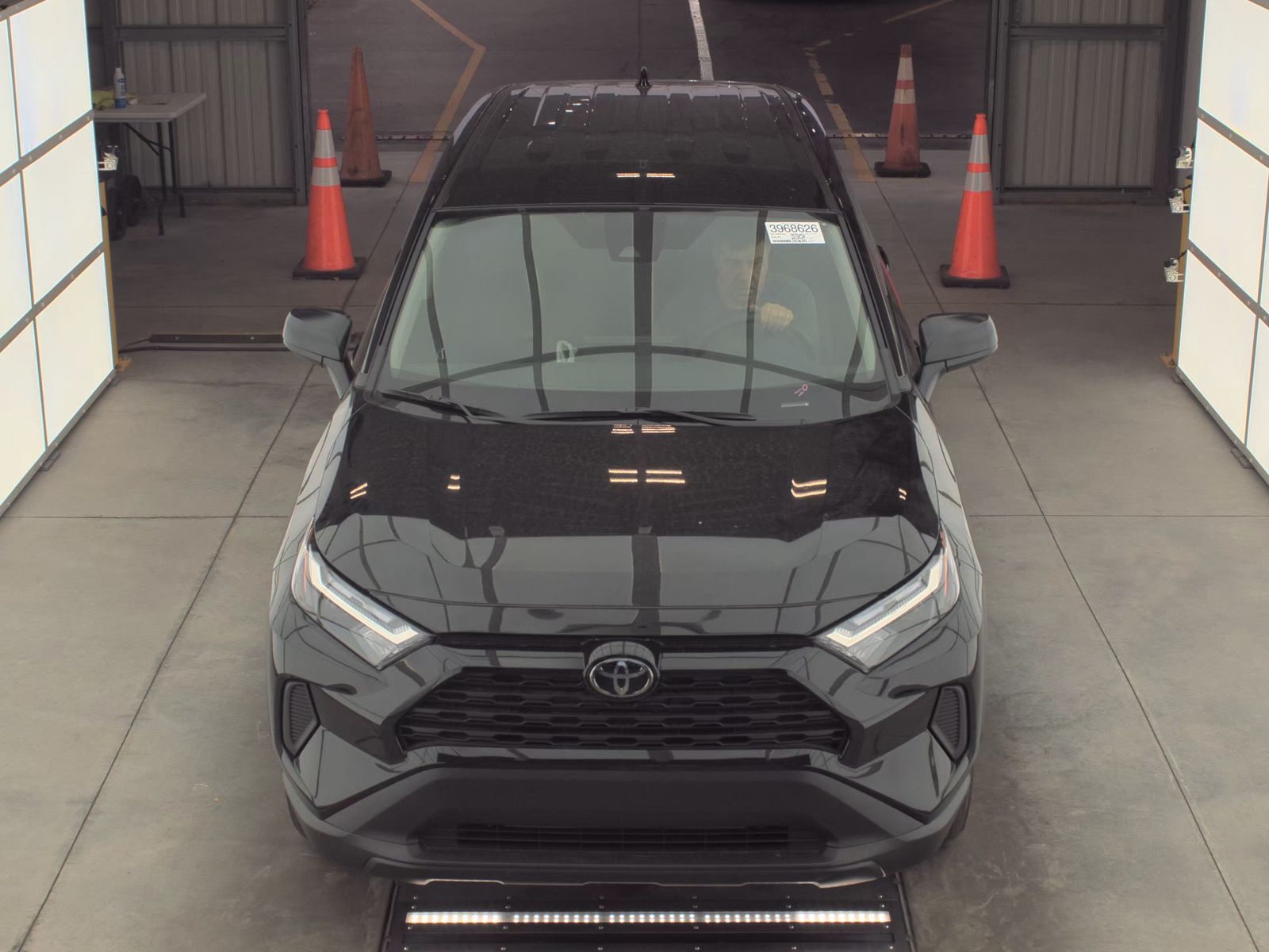 2025 Toyota RAV4 LE FWD