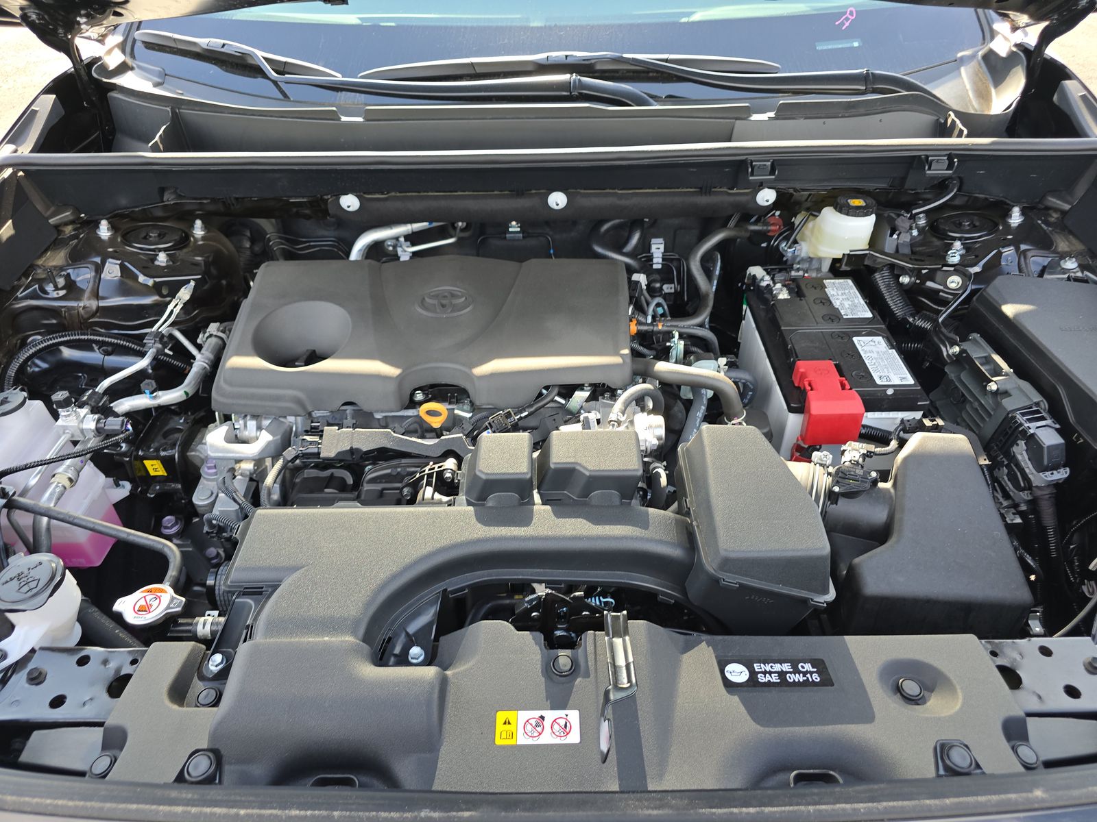 2025 Toyota RAV4 LE FWD