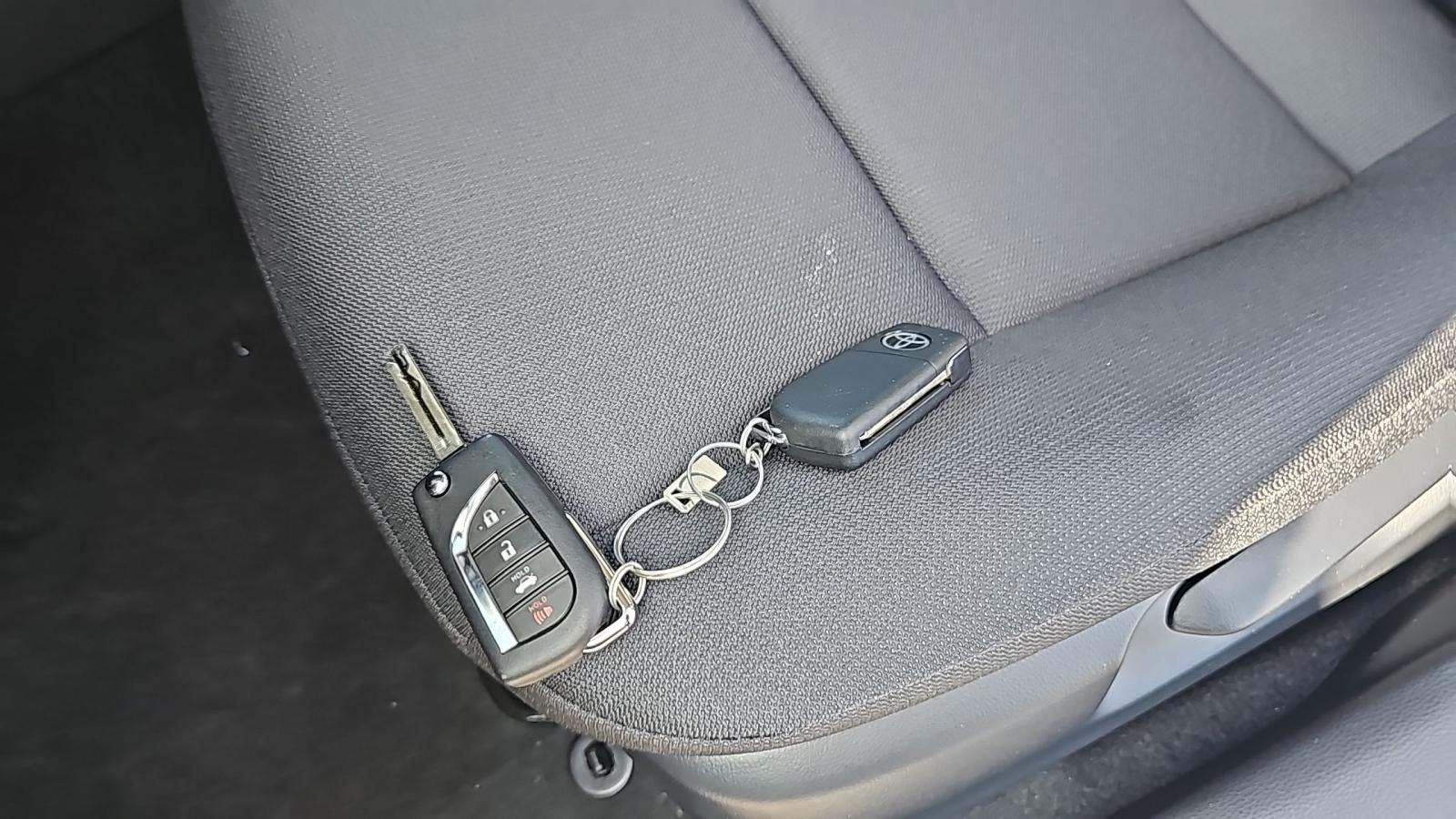 2025 Toyota Corolla LE FWD