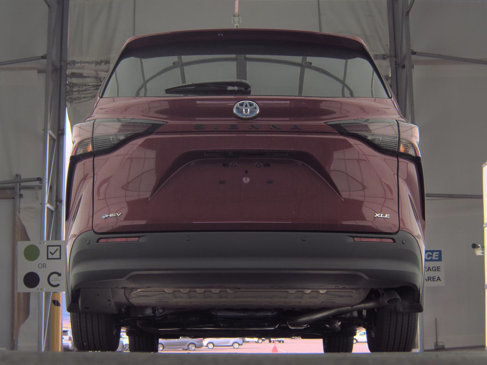 2025 Toyota Sienna XLE FWD