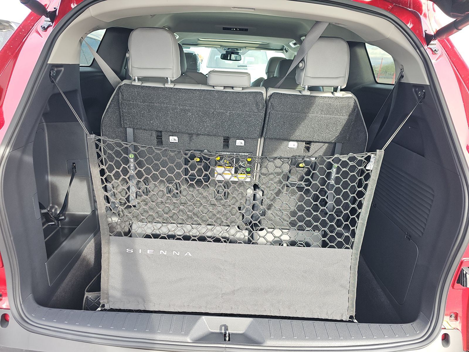 2025 Toyota Sienna XLE FWD