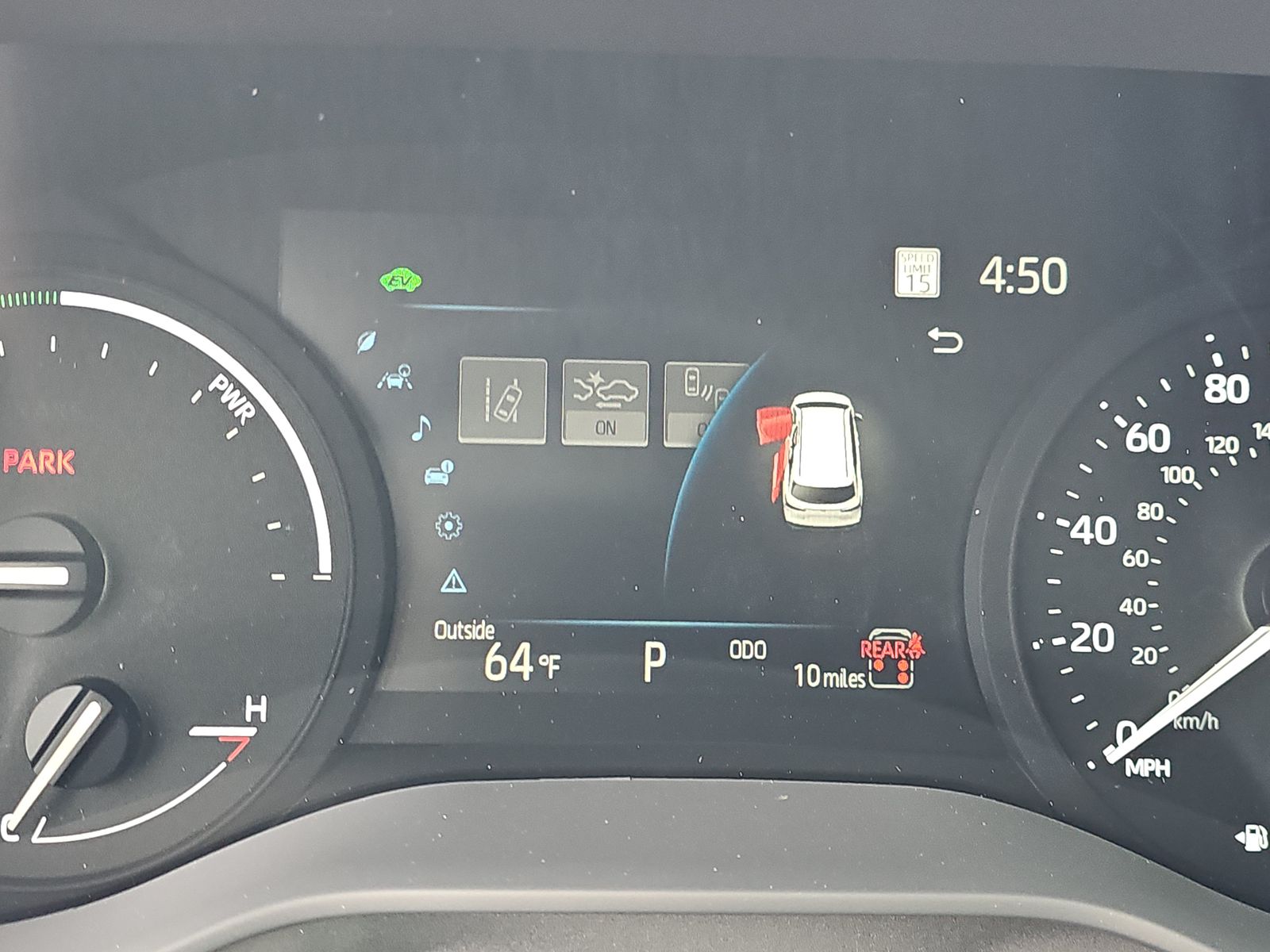 2025 Toyota Sienna XLE FWD