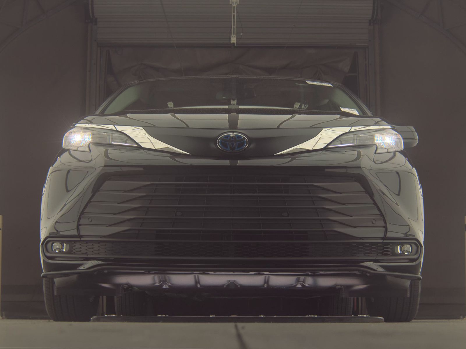 2025 Toyota Sienna XLE FWD