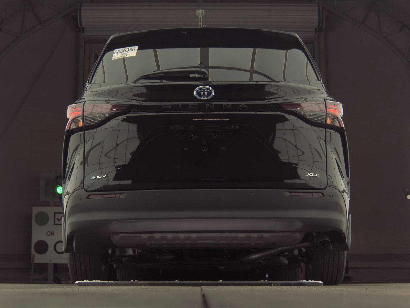 2025 Toyota Sienna XLE FWD