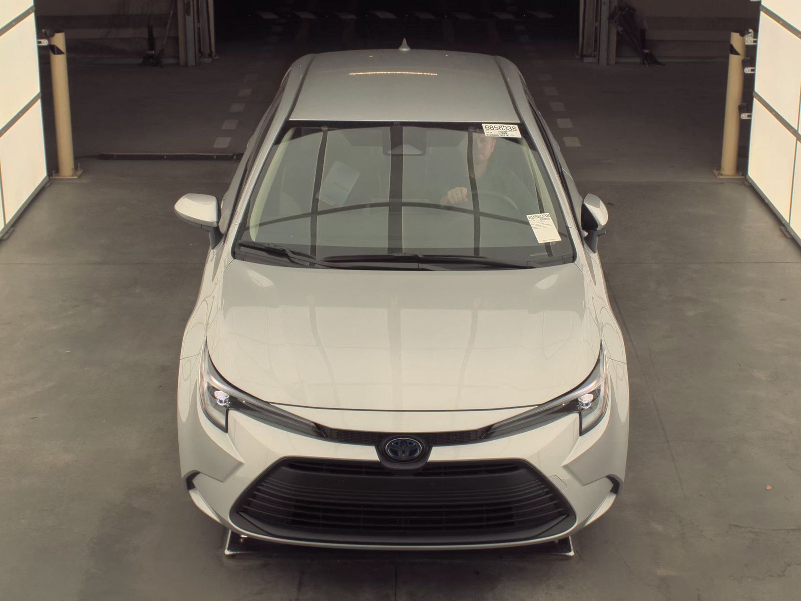 2025 Toyota Corolla Hybrid LE FWD