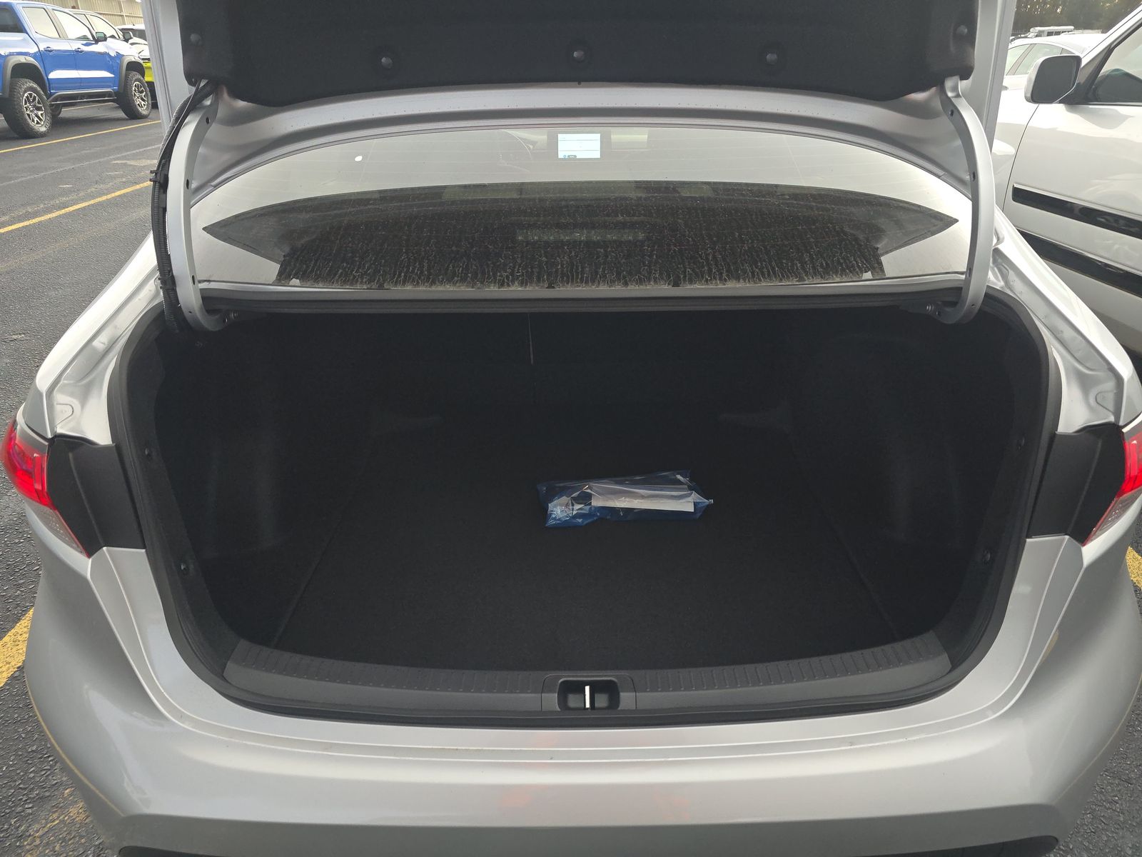 2025 Toyota Corolla Hybrid LE FWD