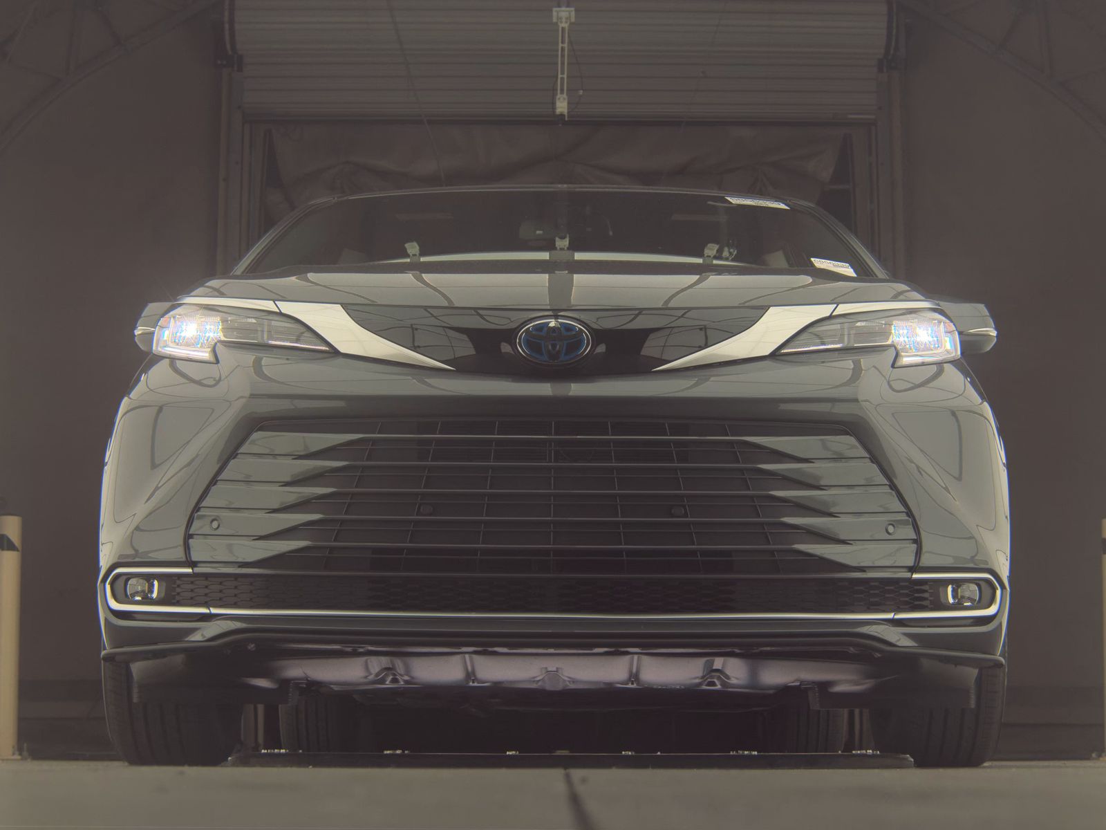 2025 Toyota Sienna Limited FWD