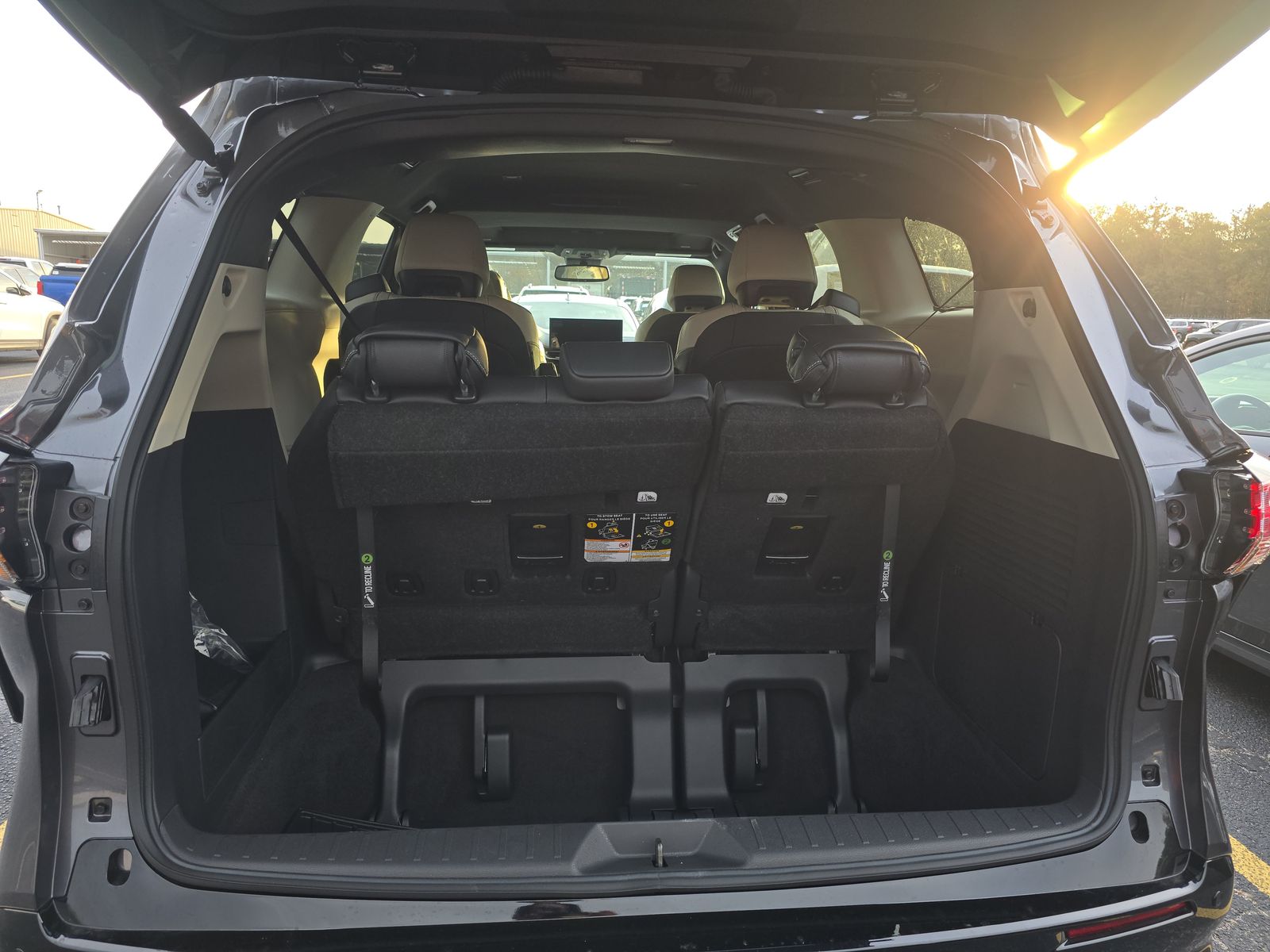 2025 Toyota Sienna Limited FWD