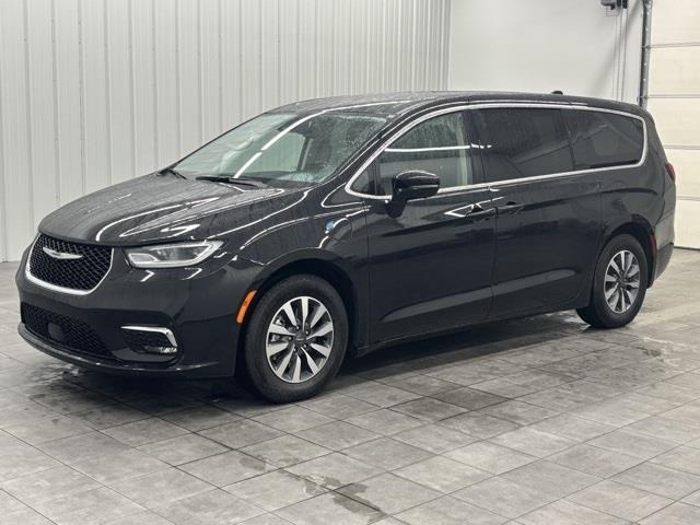 2024 Chrysler Pacifica Hybrid Select FWD