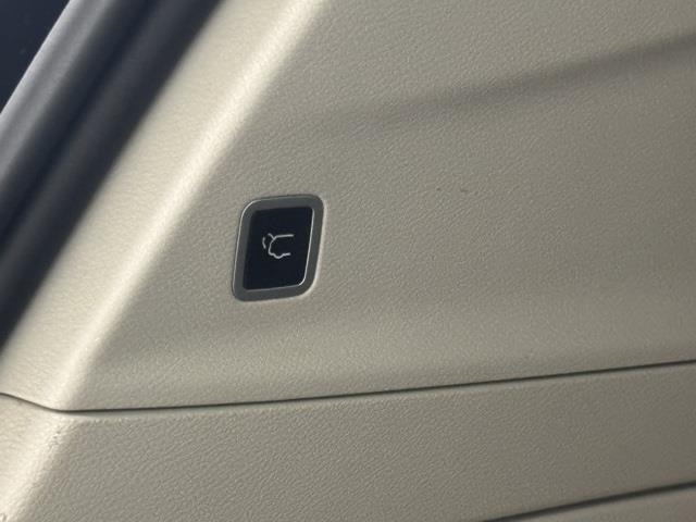 2024 Chrysler Pacifica Hybrid Select FWD