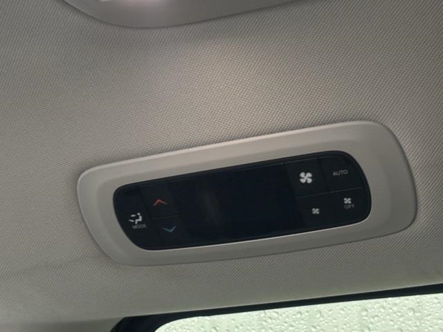 2024 Chrysler Pacifica Hybrid Select FWD