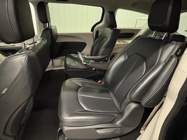 2024 Chrysler Pacifica Hybrid Select FWD