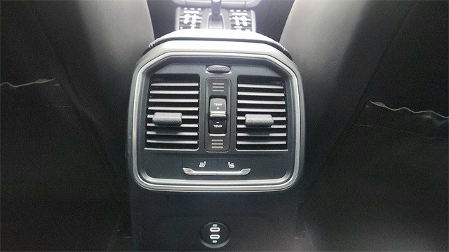 2024 Porsche Macan S AWD