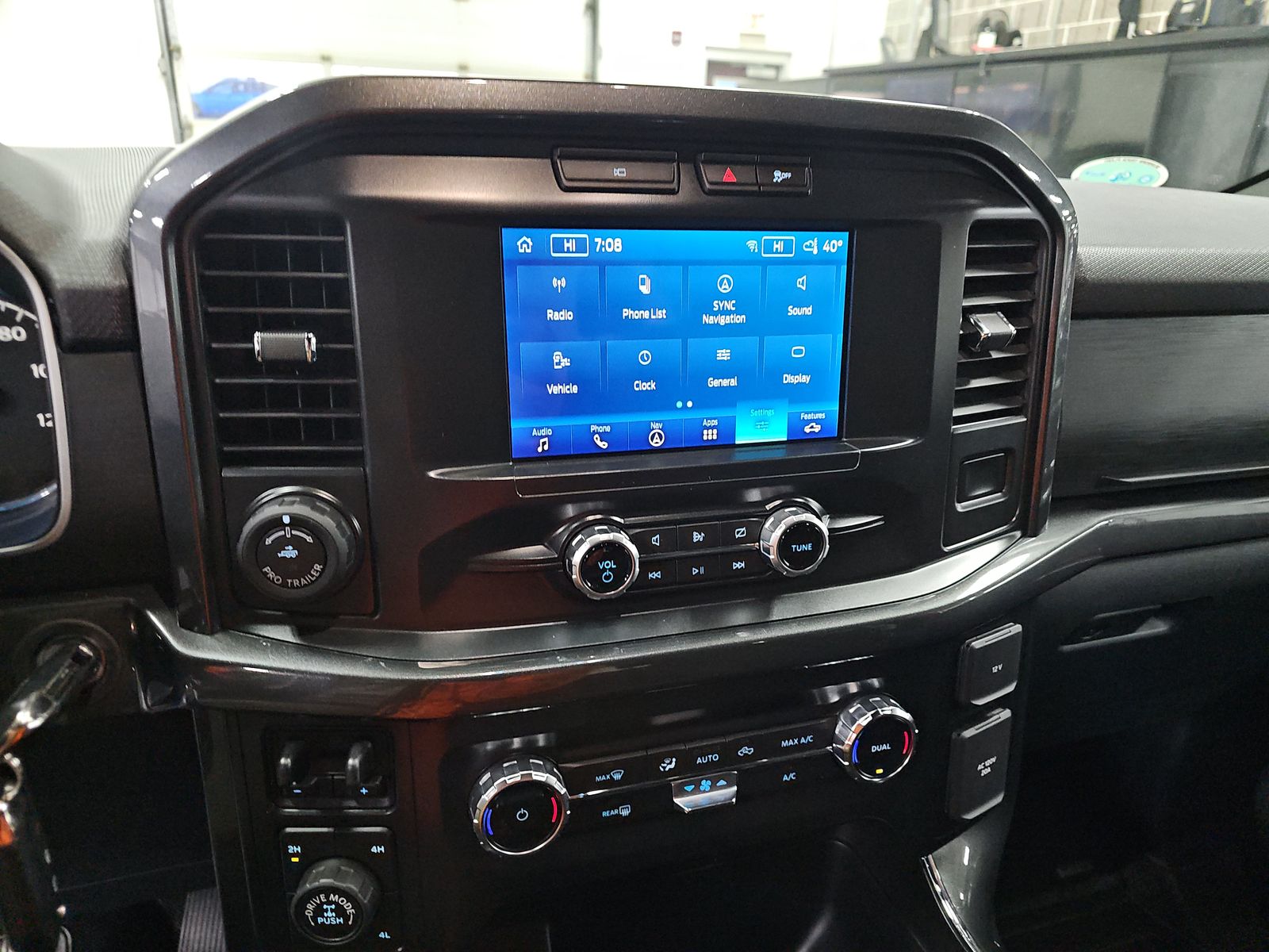 2022 Ford F-150 Hybrid XLT AWD