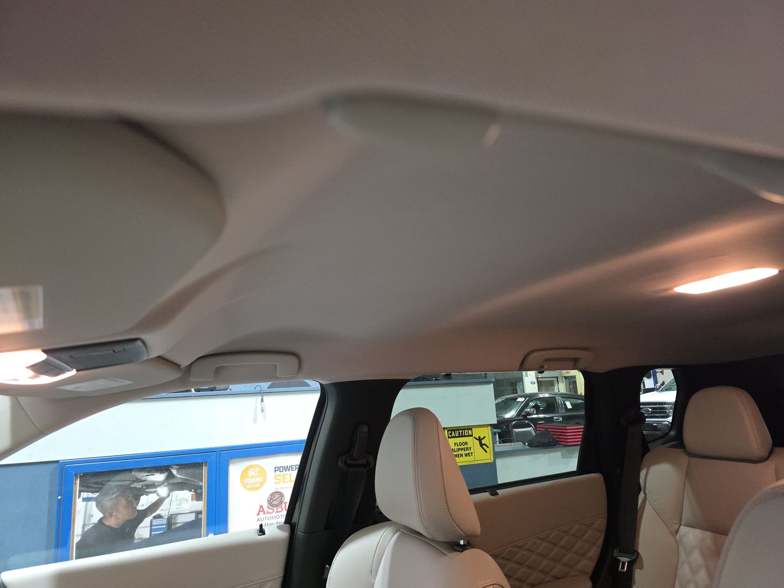 2024 Mitsubishi Outlander SEL FWD