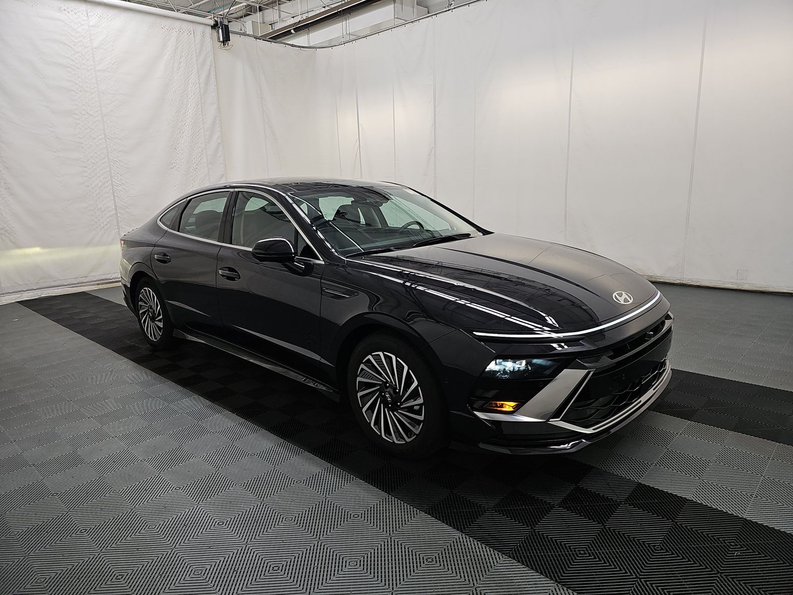 2025 Hyundai Sonata Hybrid Limited FWD