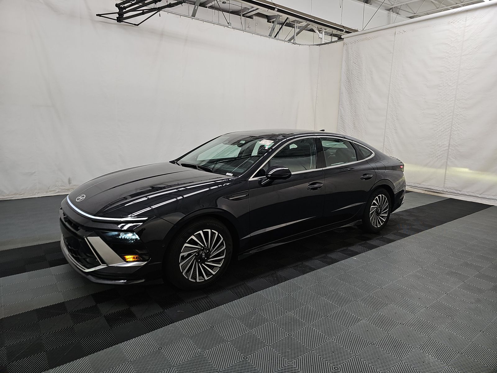 2025 Hyundai Sonata Hybrid Limited FWD