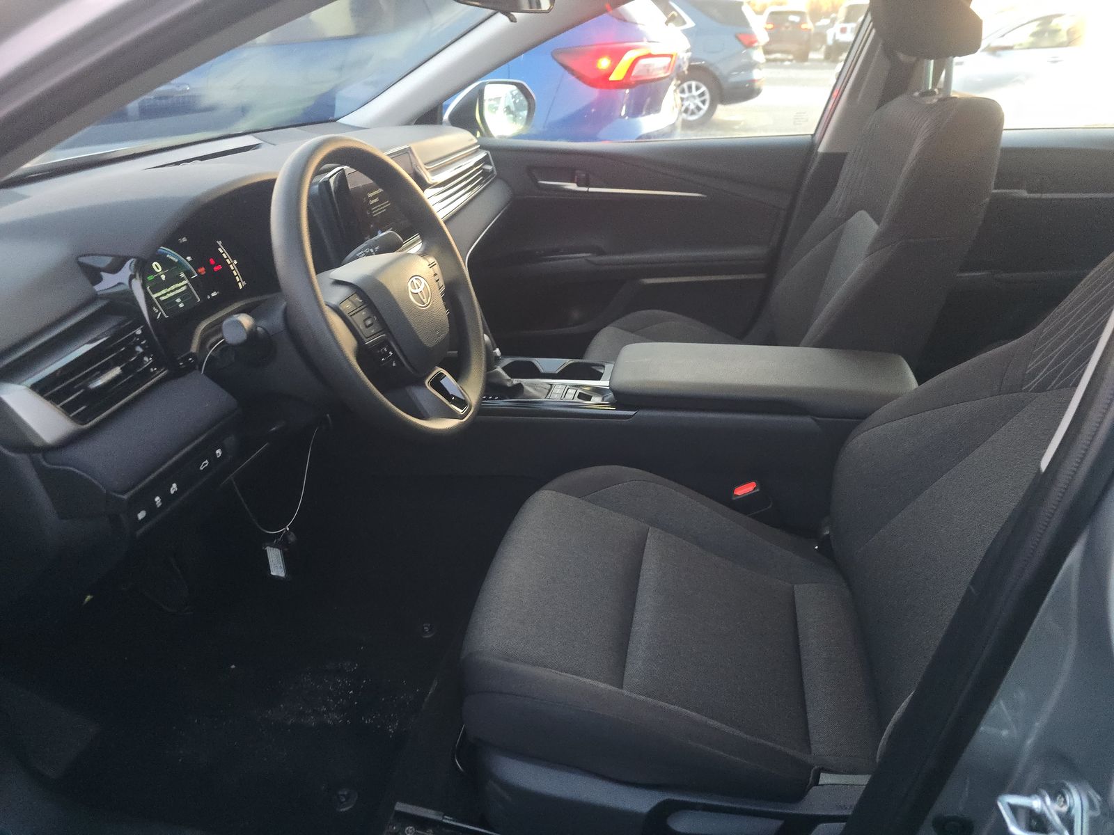 2025 Toyota Camry LE FWD