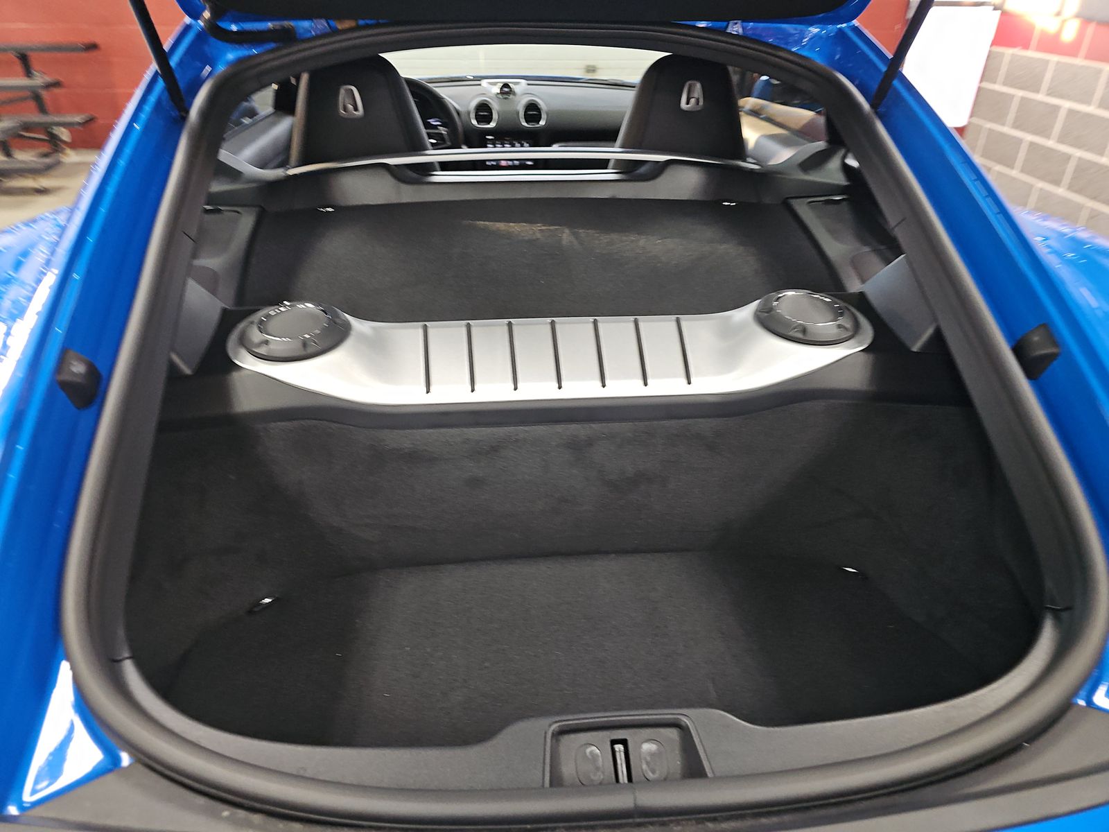 2025 Porsche 718 Cayman Base RWD