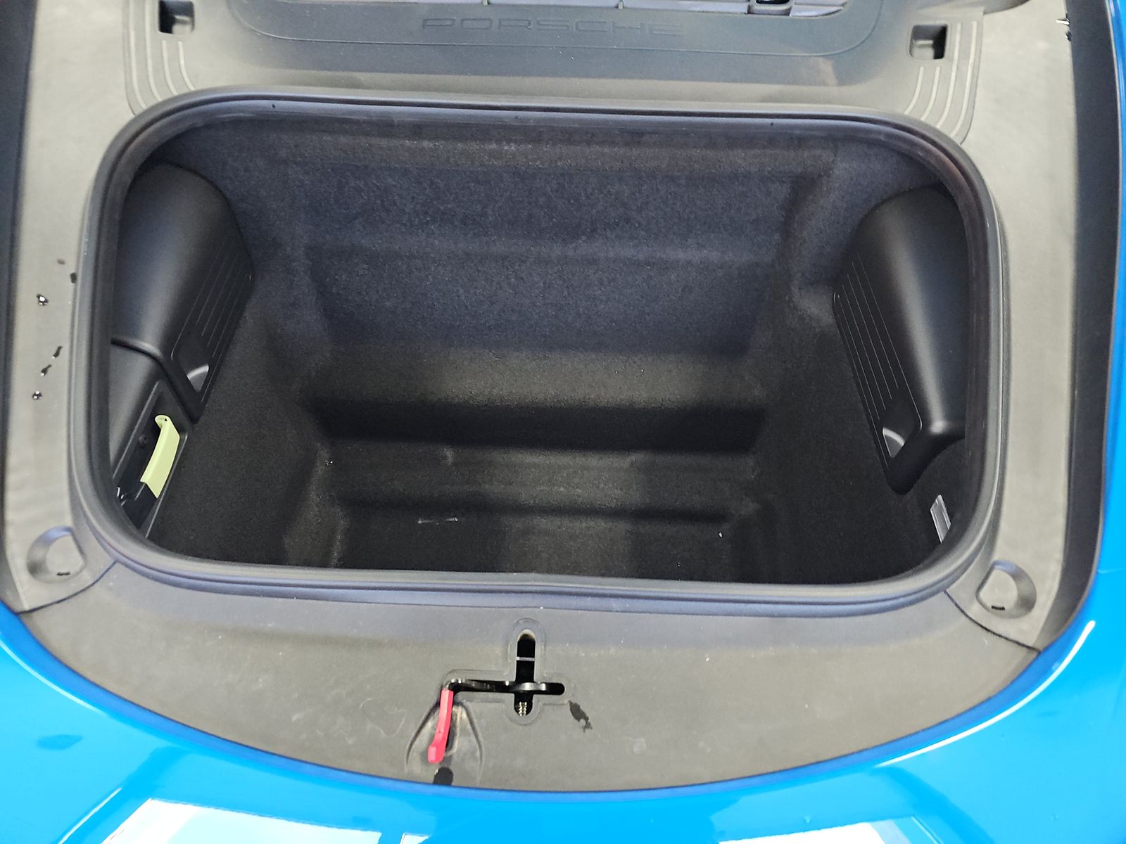 2025 Porsche 718 Cayman Base RWD