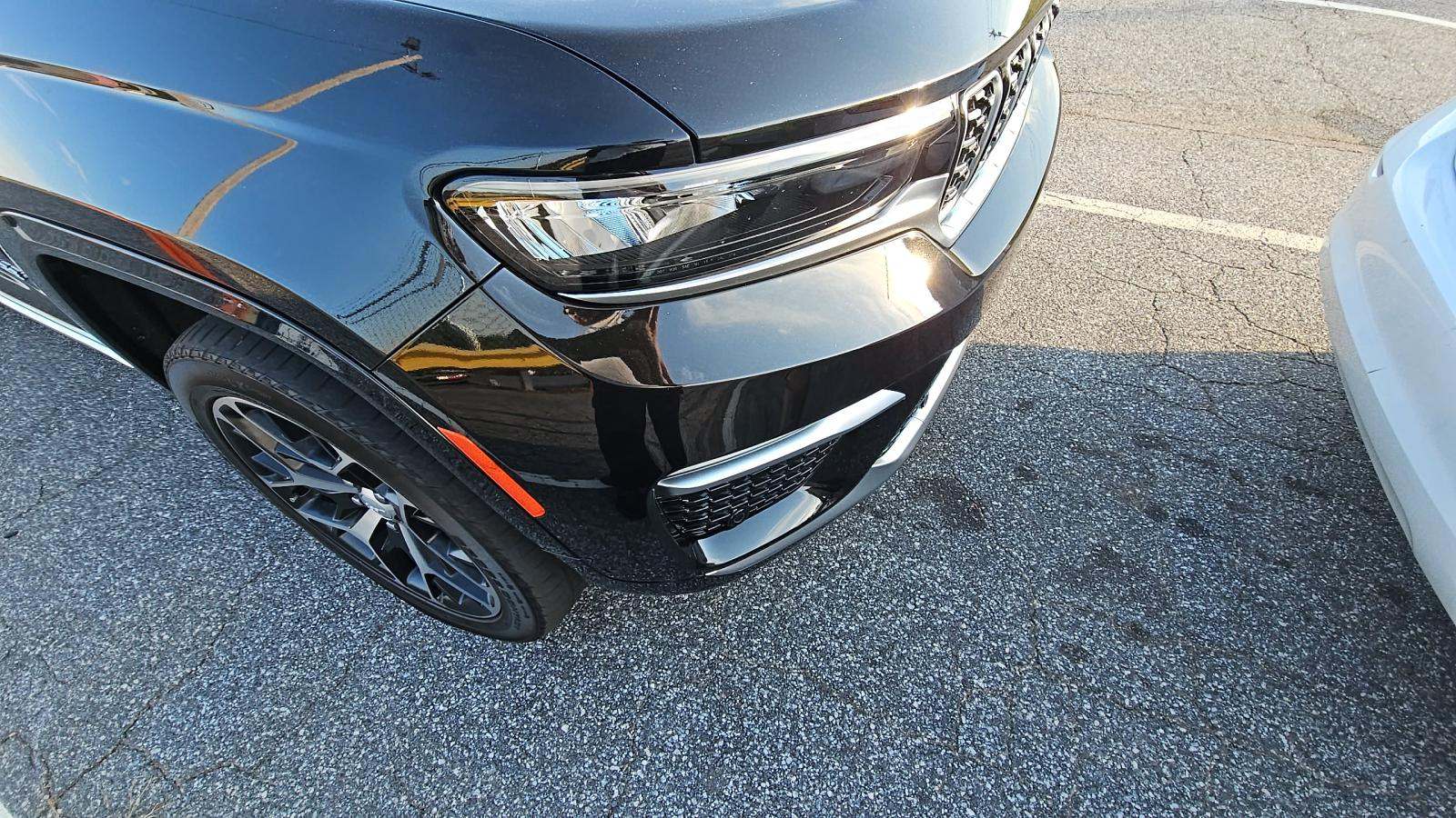2022 Jeep Grand Cherokee Summit Reserve AWD