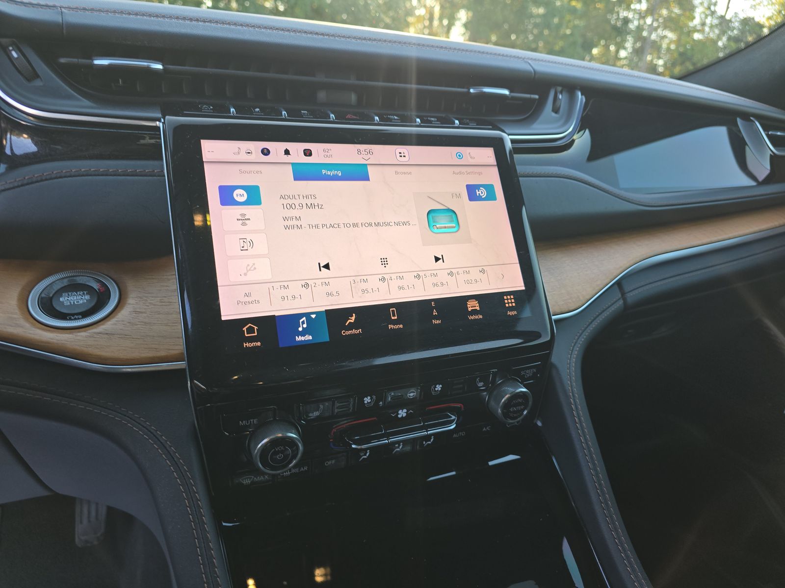 2022 Jeep Grand Cherokee Summit Reserve AWD