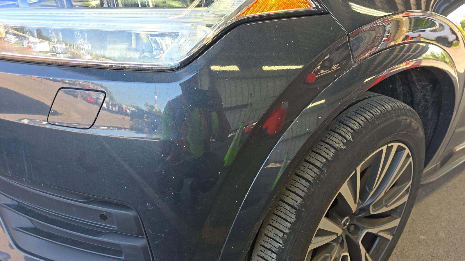 2022 Volvo XC90 T5 Momentum AWD