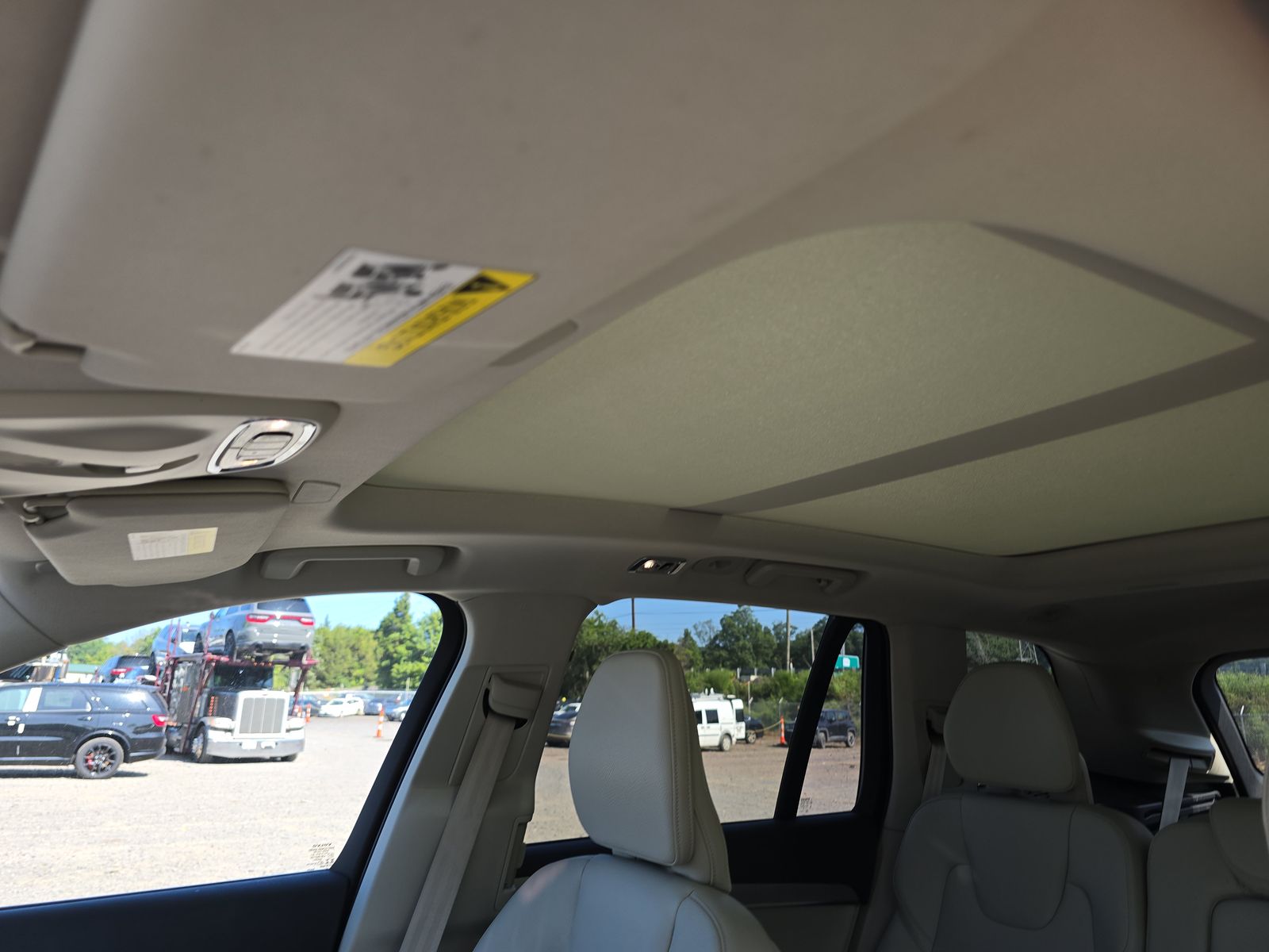 2022 Volvo XC90 T5 Momentum AWD