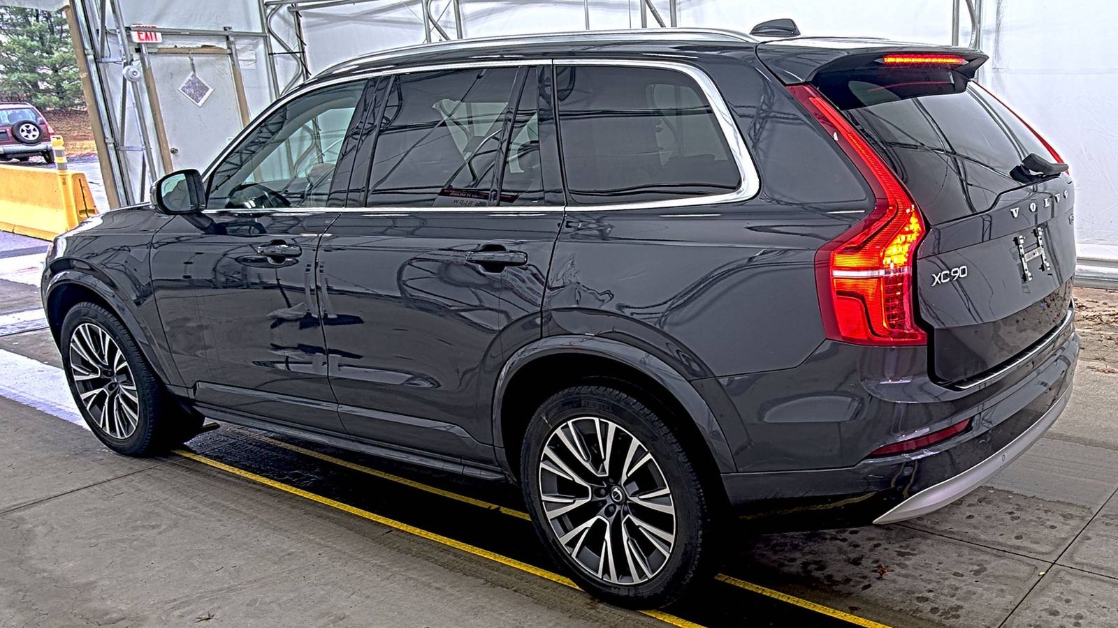 2022 Volvo XC90 T5 Momentum AWD