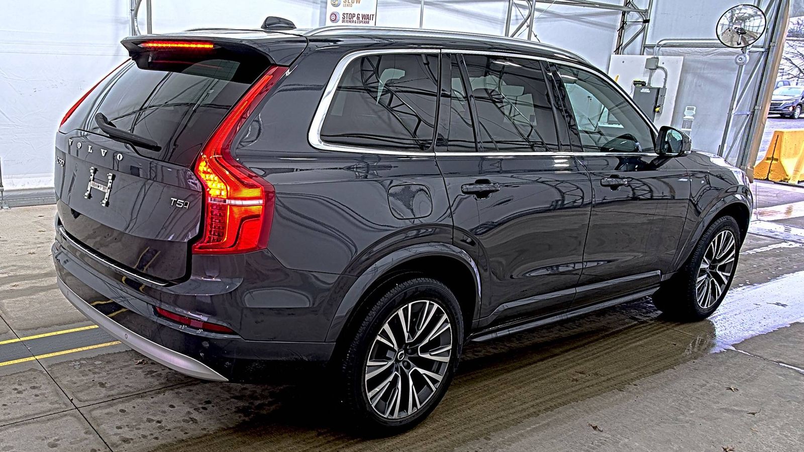 2022 Volvo XC90 T5 Momentum AWD